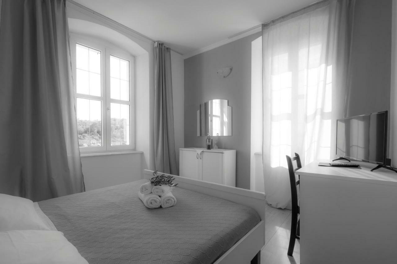 Olife Guesthouse 米欧纳 外观 照片