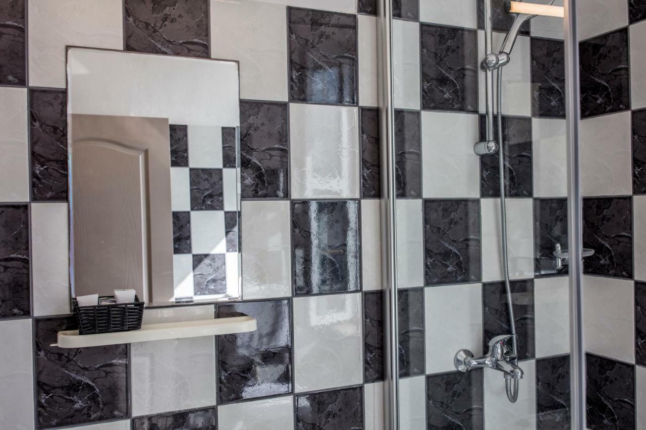 Olife Guesthouse 米欧纳 外观 照片